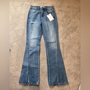 NWT Hidden Jeans Happi Size 25 Flare